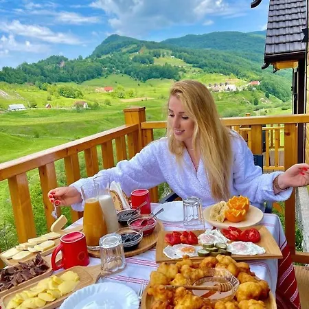 Bujtina Tradicionale Lepushe